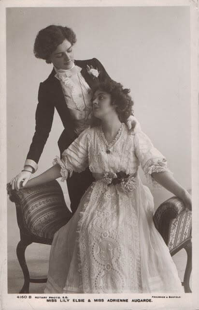 L'amore proibito tra donne in età vittoriana: le meravigliose foto dell'epoca