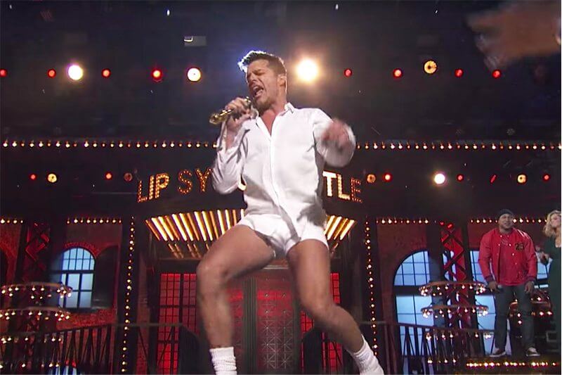 Ricky Martin balla in mutande alla Lip Sync Battle imitando Tom Cruise