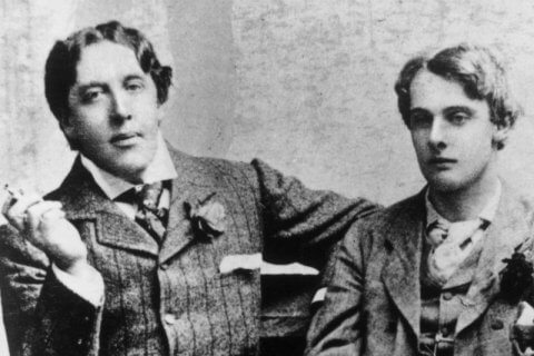 Come perdonare l'amore che ci ha distrutti: il De Profundis di Oscar Wilde - oscar wilde e bosie alfred douglas - Gay.it