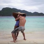 Pietro Boselli, il prof più bello del mondo, accusato di razzismo nel nuovo video - Thumbnail