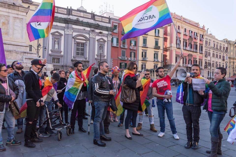 Concesso lo status di rifugiato a giovane russo gay: l'importante sentenza del Tribunale di Salerno - sit in napoli - Gay.it