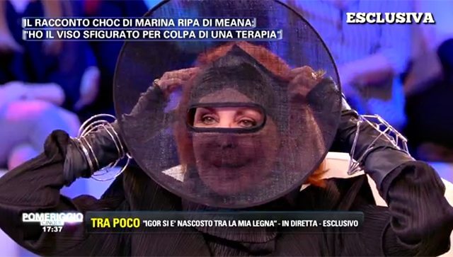 Marina Ripa di Meana: "Amici gay, boicottate il Pride" - 1494325733 marina ripa di meana 2 - Gay.it