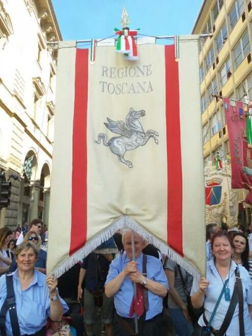 Toscana Pride: 10.000 persone ad Arezzo per il primo corteo del 2017 - 171820135 7782ba1e 4444 4a49 8ac1 80a01d156367 - Gay.it