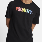 #BeTrue, la nuova collezione Nike per la stagione del Pride - foto - AO0798 00A B PREM hd 1600 - Gay.it