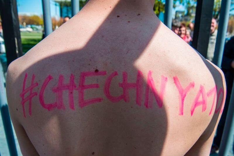Cecenia: 26 le vittime accertate, prigionieri trasferiti in un luogo segreto - GettyImages 675123766 - Gay.it