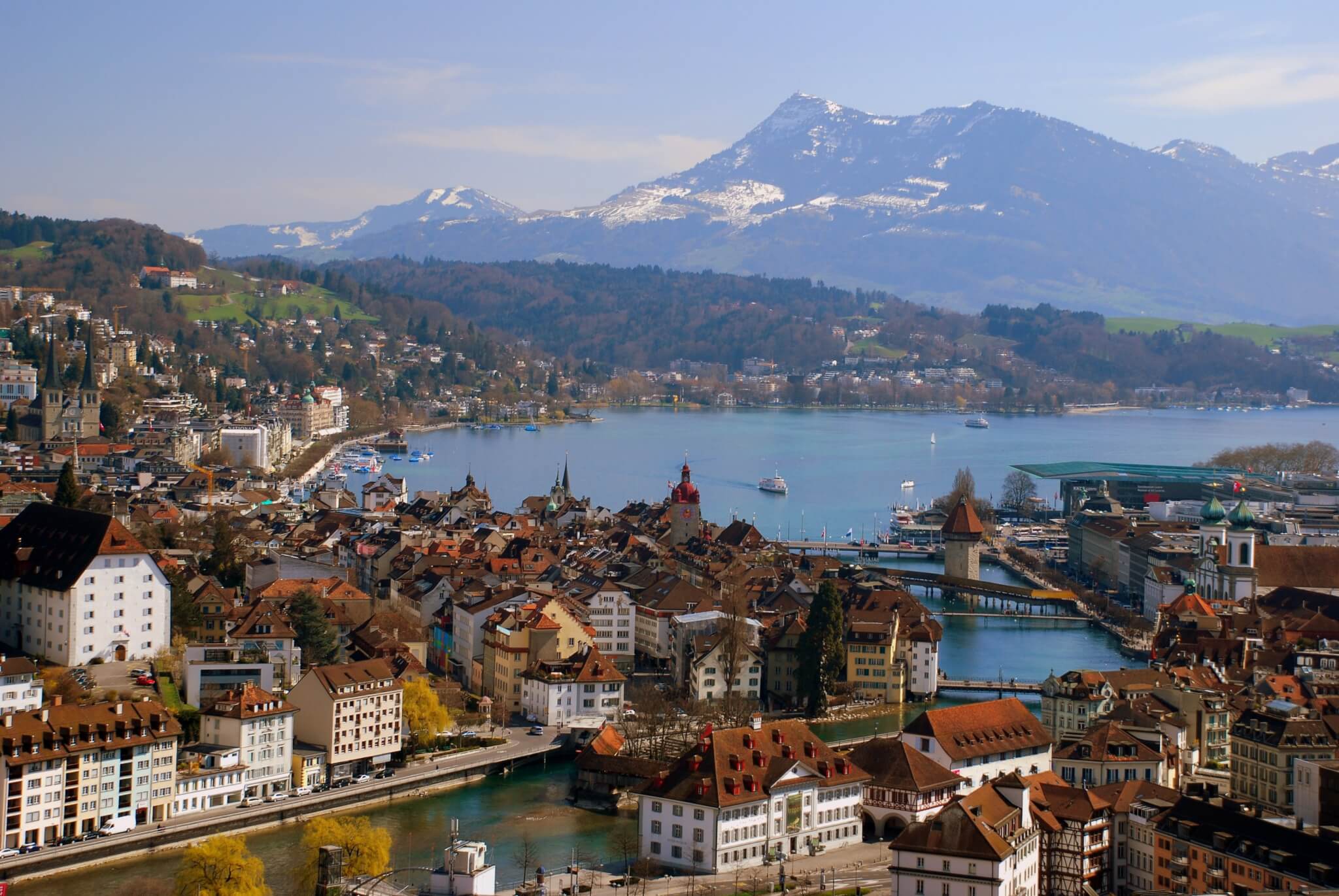Svizzera: coppia gay fermata dalla polizia, umiliata e costretta a denudarsi. Il Tribunale Federale condanna gli agenti - Lucerna - Gay.it
