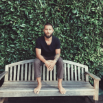 Il maestro di yoga più sexy che abbiate mai visto: viaggio nell'Instagram di Patrick Beach - Thumbnail
