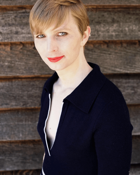Wikileaks: Chelsea Manning è libera, su Instagram rivela il suo nuovo aspetto - Schermata 2017 05 22 alle 15.50.16 - Gay.it