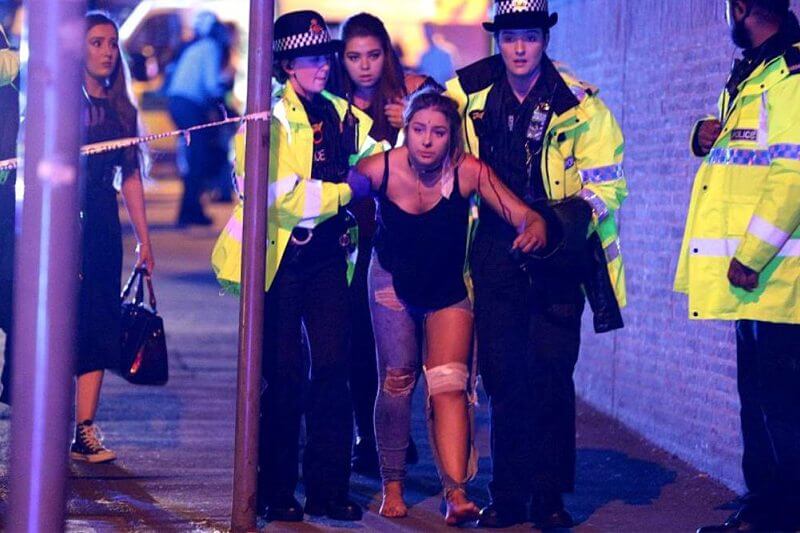 Attentato al concerto di Ariana Grande: 22 morti e almeno 59 feriti