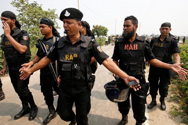 Bangladesh, blitz della polizia in un centro frequentato dagli omosessuali: 27 arresti - bangladesh - Gay.it