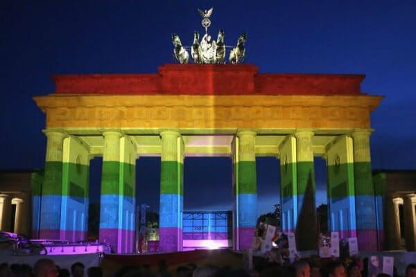 Allarme omofobia a Berlino: un'intera famiglia aggredisce un 35enne gay - berlino omofobia 1 - Gay.it