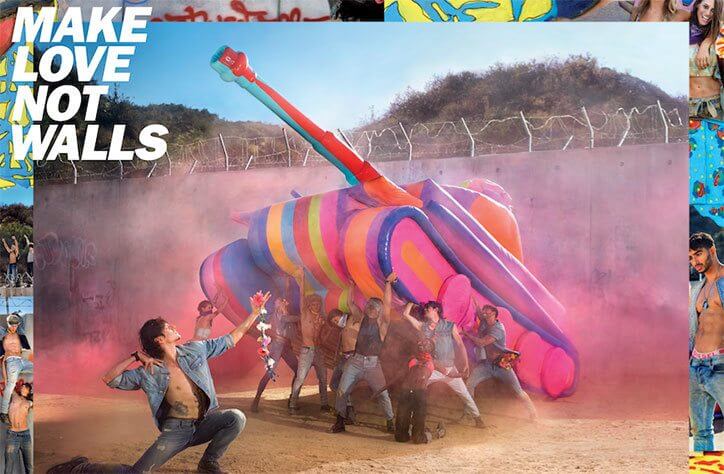 Denuncia la pubblicità che mostra "due gay perversi che istigano alla pedofilia": in realtà è una normale coppia etero - diesel make love not walls david lachapelle list - Gay.it