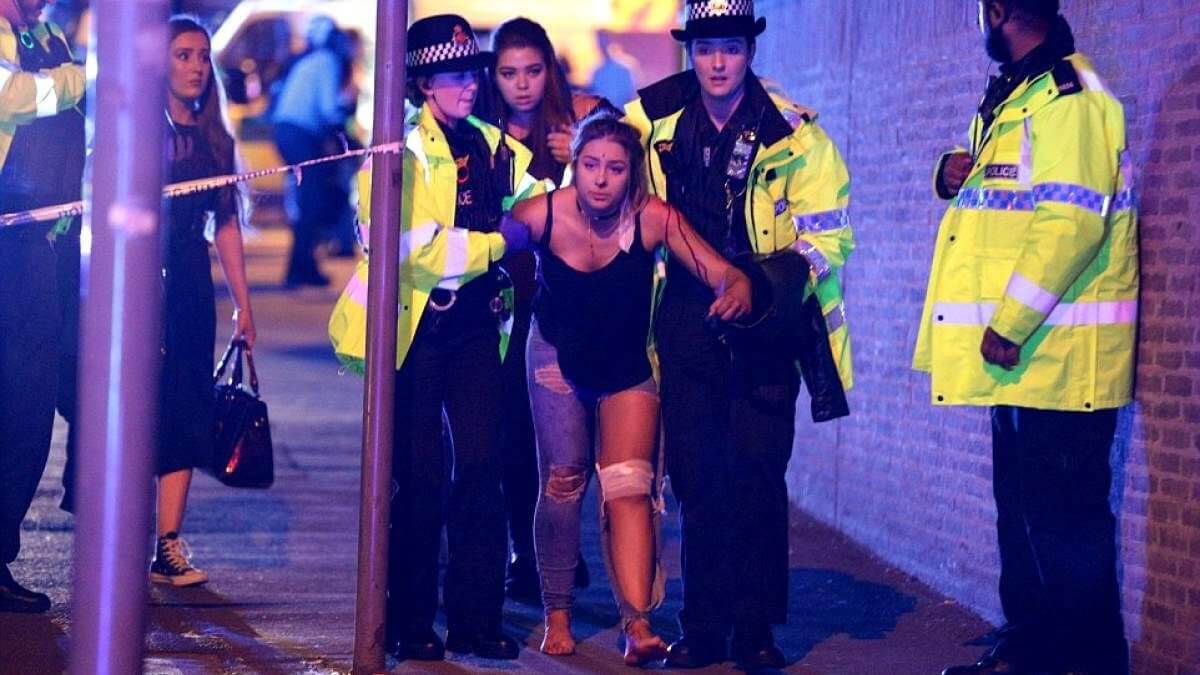 Attentato al concerto di Ariana Grande: 22 morti e almeno 59 feriti - img 0930 1 - Gay.it