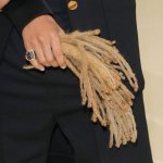 Jaden, il figlio di Will Smith, al Met Gala coi tacchi e i suoi vecchi capelli in mano - Thumbnail