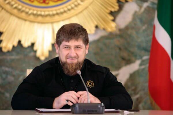 Cecenia, il premier Kadyrov invita Macron e Merkel: "Nessuna persecuzione dei gay, venite a controllare" - kadyrov 1 - Gay.it
