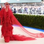 Madonna, Katy Perry, Rihanna e le altre: gli attesi look del Met Gala 2017 - Thumbnail