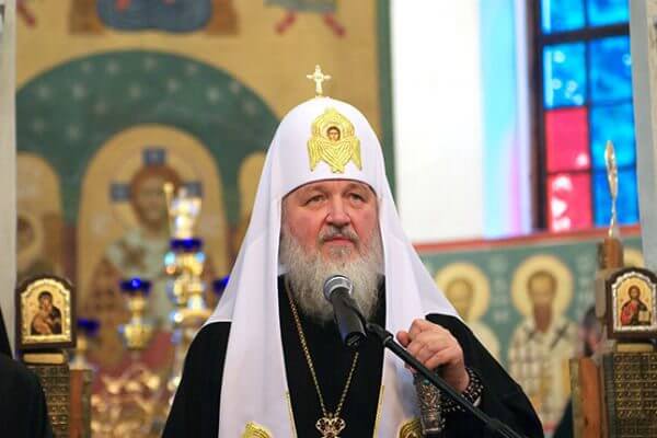 Il capo della Chiesa Ortodossa russa: "Leggi sui matrimoni gay? Uguali a nazismo e apartheid" - kirill mosca russia 1 - Gay.it
