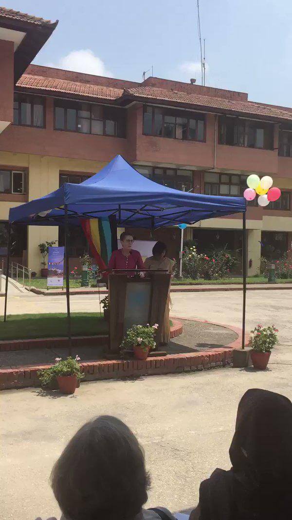 Nepal: sventola per la prima volta una bandiera arcobaleno - photo 2017 05 18 18 27 22 - Gay.it