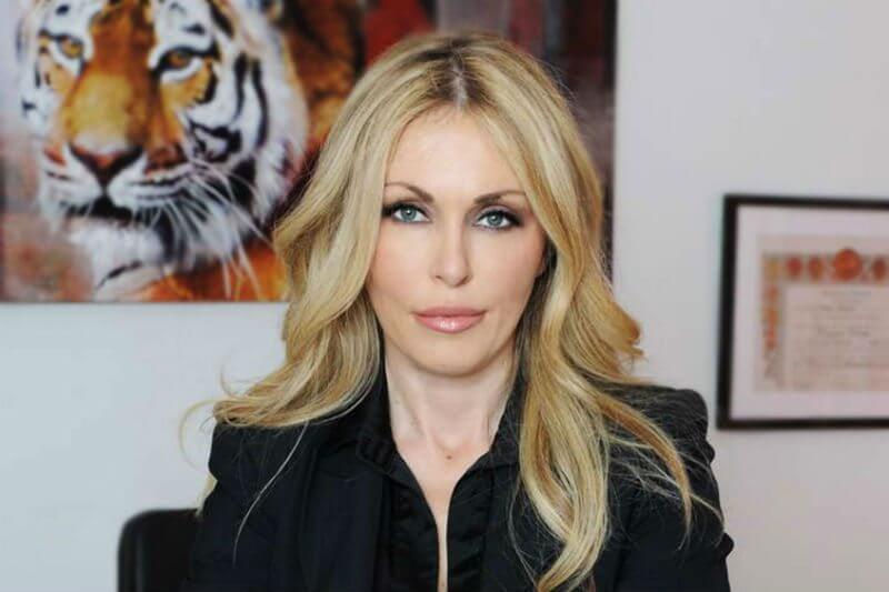 "Pensavano io fossi lesbica": Roberta Bruzzone si confessa: "Delle etichette non mi è mai importato, ero un maschiaccio" - roberta bruzzone evento 3 - Gay.it