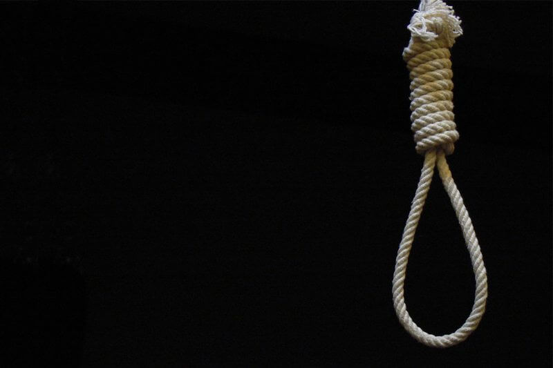 Texas: alla fermata dell’autobus compare un volantino che consiglia a gay e trans di suicidarsi
