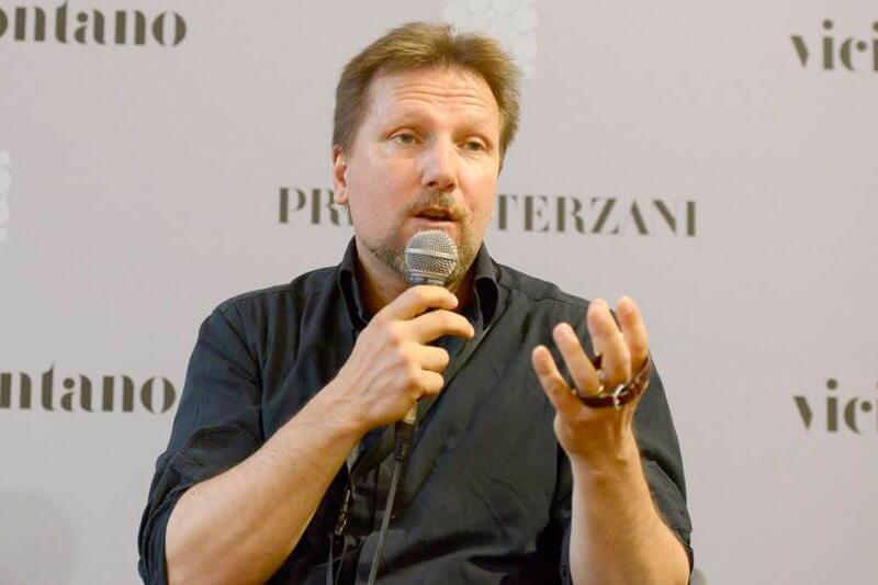 Il prof della Statale contro femminismo e studi di genere rincara la dose: “La lobby gay è il nuovo fascismo”
