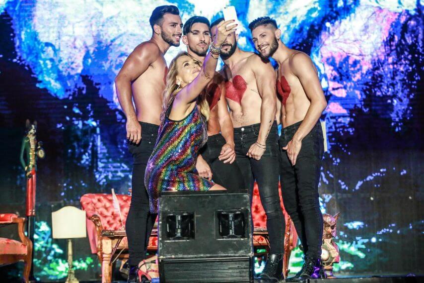 Barbara D'Urso: "Ora mi batterò per matrimonio egualitario e stepchild adoption" - Gay.it
