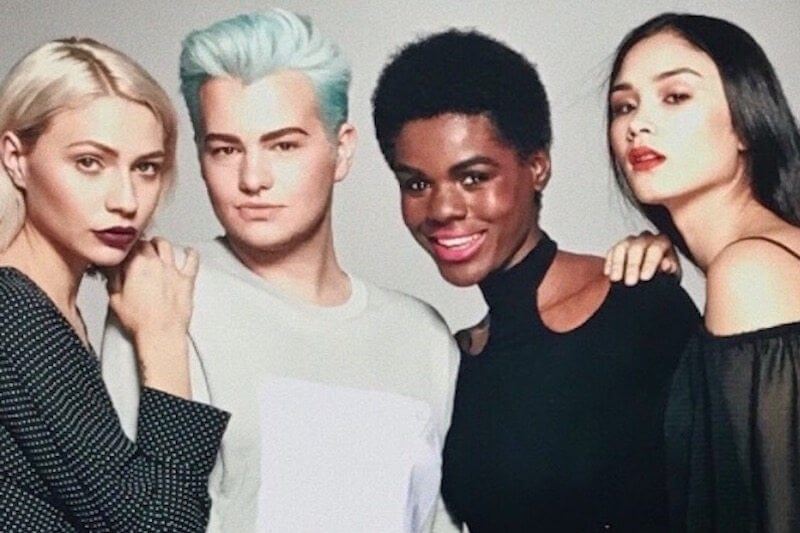 Superdrug, primo storico modello per la linea cosmetica: il trucco è genderless