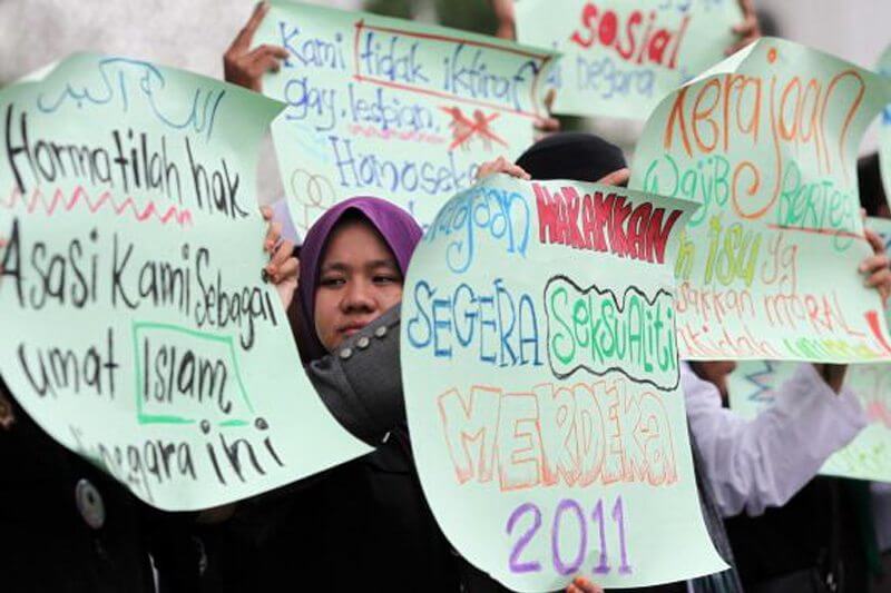 Malesia, concorso choc per curare l’omosessualità: in palio 1.000 dollari
