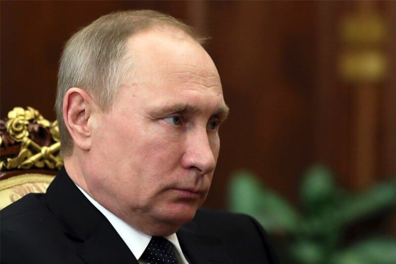 Putin e l’omofobia: “Se dovessi fare la doccia vicino a un gay? Nessun problema, sono maestro di judo”