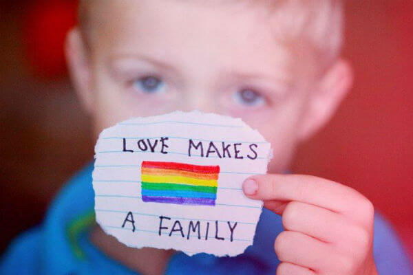 Adozioni gay, sì del giudice a due mamme: è la prima volta in Veneto - venezia 2 - Gay.it