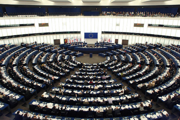 L'eurodeputato del Pd Daniele Viotti a Federica Mogherini: "Più tutele per i richiedenti asilo LGBT" - viotti 3 - Gay.it