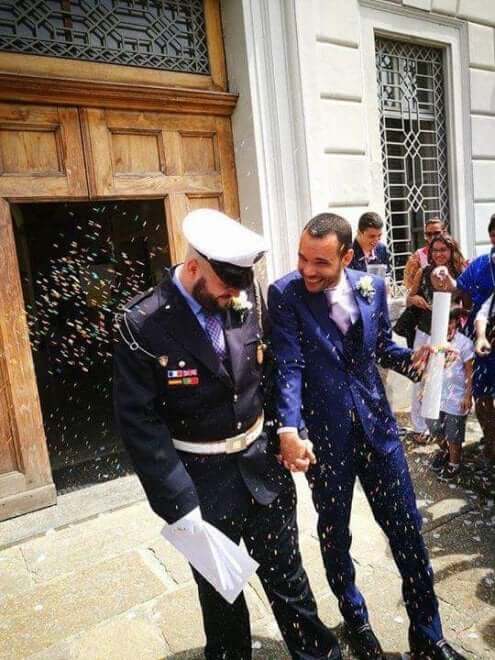 Torino: celebrata l'unione civile del vigile urbano in divisa - 140812569 ef45b730 3846 4f53 8d6e e77f3d8faad9 - Gay.it