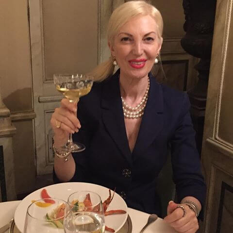 Estate 2017: i consigli della Marchesa d'Aragona per essere chic anche sotto l'ombrellone - 14565014 1800658140174462 8990176529820418048 n - Gay.it