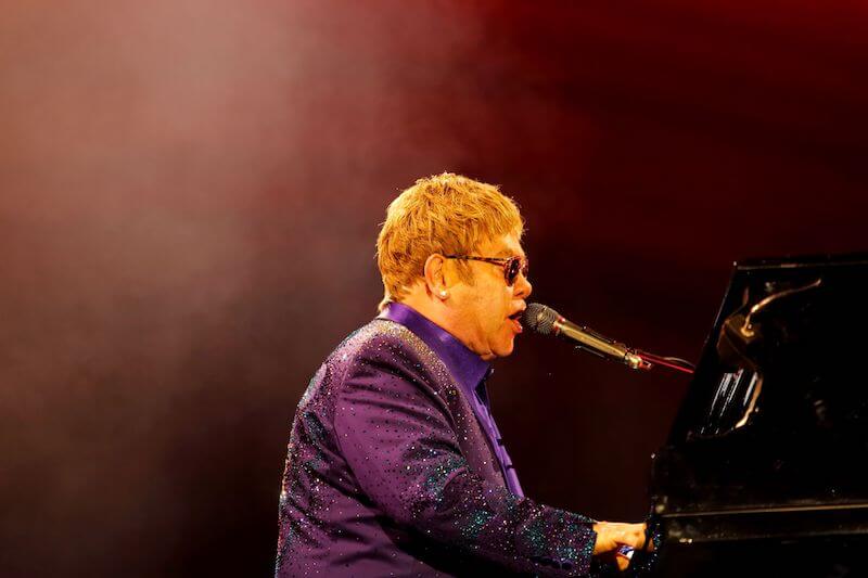 Uk: ergastolo al ragazzo che voleva farsi esplodere al concerto di Elton John