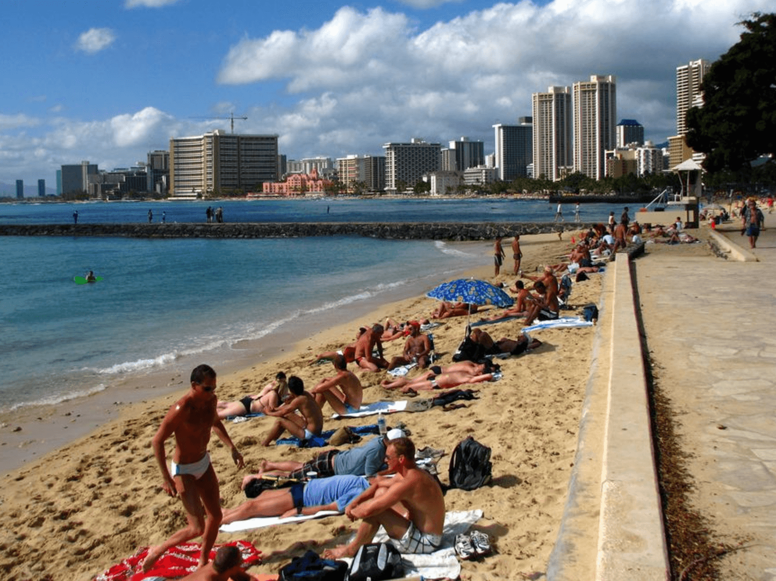 Queen's Surf Beach, Hawaii