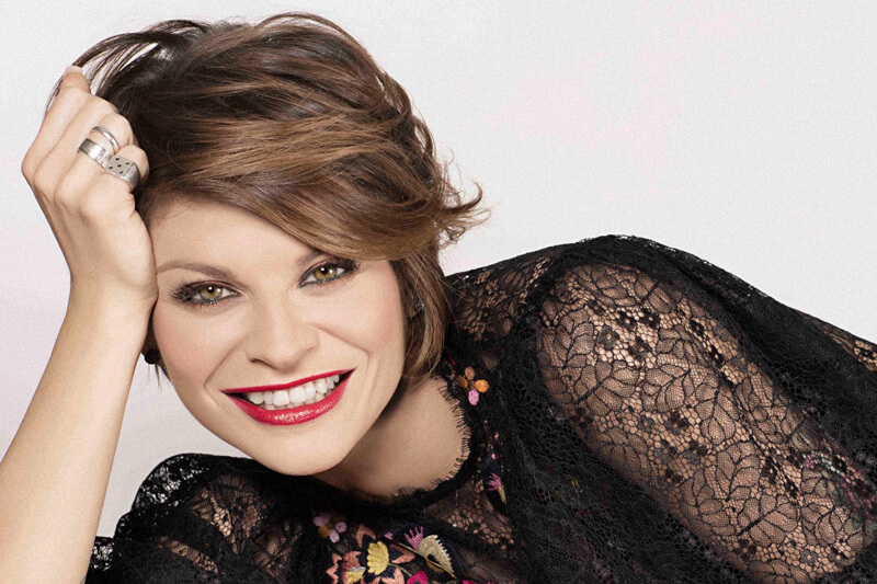 Alessandra Amoroso sulle adozioni gay: “Conta solo che i bimbi siano in ottime mani”