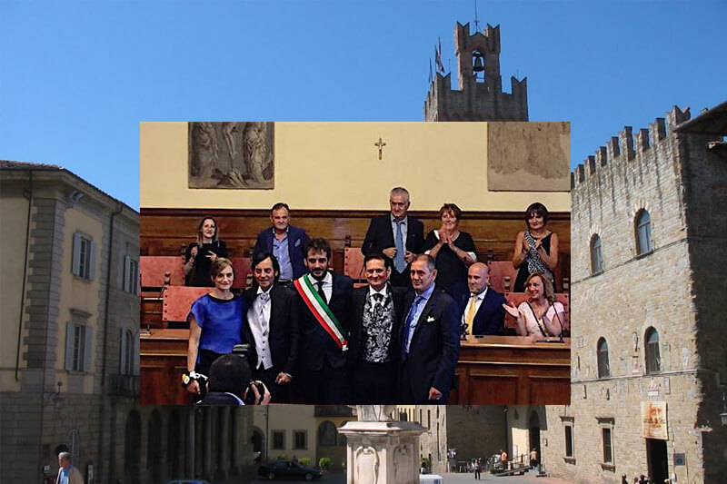 Arezzo, niente doni dal sindaco per le unioni civili: la denuncia del consigliere comunale