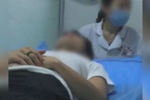 Cina: gay costretto alle terapie riparative, ora la clinica deve risarcirlo - cina - Gay.it