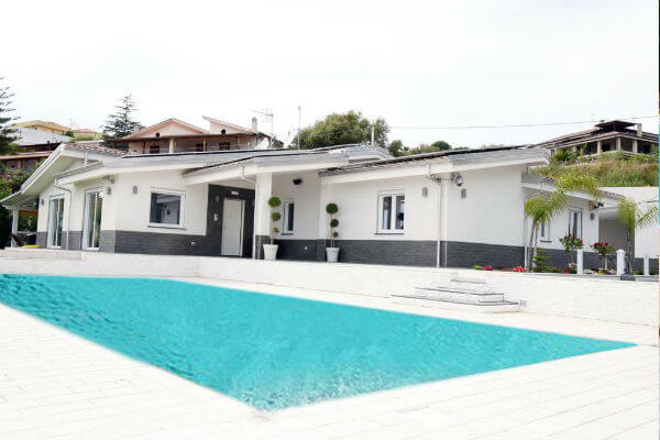 Gay in Calabria: il post Facebook (e i trascorsi penali) del proprietario della casa vacanze - filippo mondella 3 - Gay.it