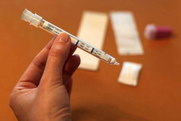 HIV, in Italia 130mila sieropositivi: il 15% non lo sa. Ma c'è l'auto-test in farmacia - hiv aids 7 - Gay.it