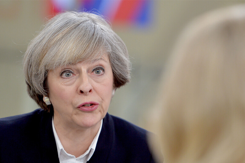 Il primo ministro britannico Theresa May: “Vorrei i matrimoni gay anche in Irlanda del Nord”