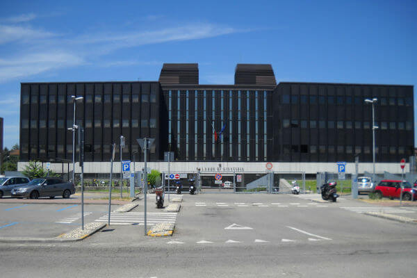 Reggio Emilia, gay insultato e colpito al volto: a breve il processo - reggio emilia 2 - Gay.it