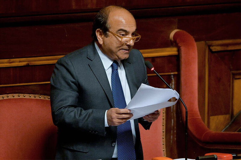 Domenico Scilipoti di Forza Italia: “Matrimoni gay in Germania? Merkel sottoposta a lobby diaboliche”