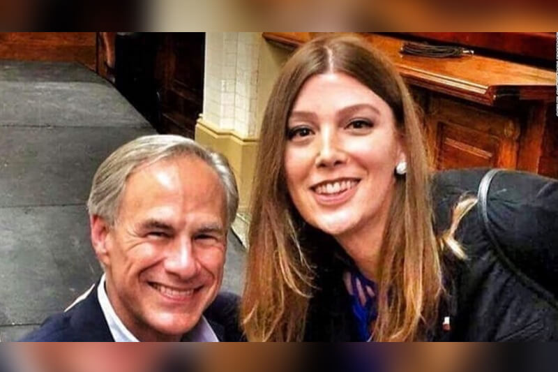 Questa foto del governatore del Texas con una donna trans è virale: ecco perché