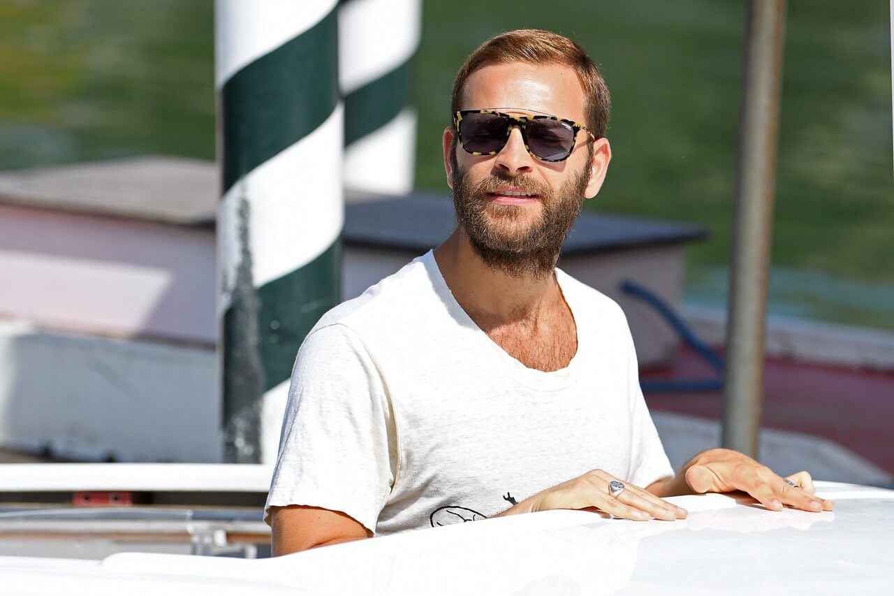 Per la prima volta un ‘madrino’ al Festival di Venezia: è Alessandro Borghi - Alessandro Borghi 2 - Gay.it