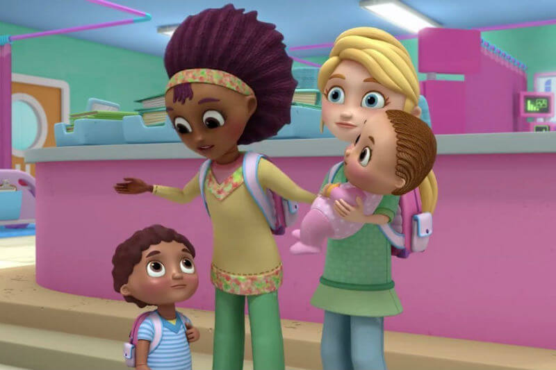 Disney Junior, nella serie Dottoressa Peluche arrivano le famiglie gay - dottoressa peluche 2 - Gay.it
