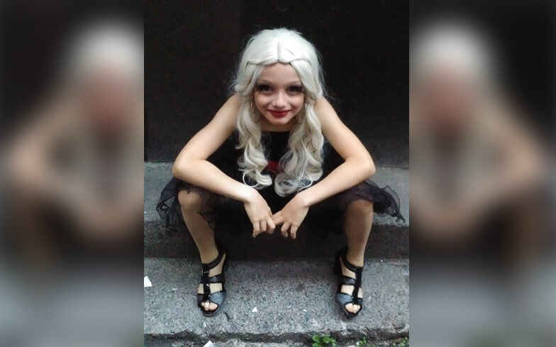 Drag queen a 8 anni: "La mia mamma mi supporta e mi aiuta a truccarmi" - lactatia header - Gay.it