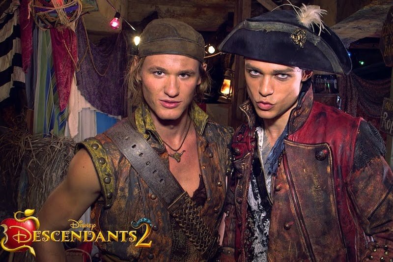 Descendants 2, censura della Disney: tagliato un bacio gay