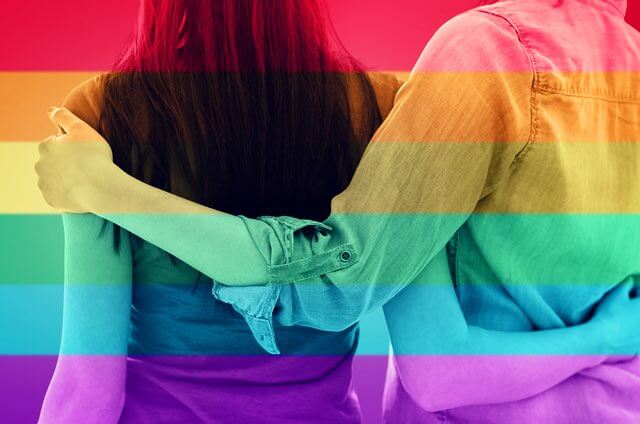 Omofobia, estate 2017 da incubo: a quando una legge? - omofobia estate 2017 1 - Gay.it