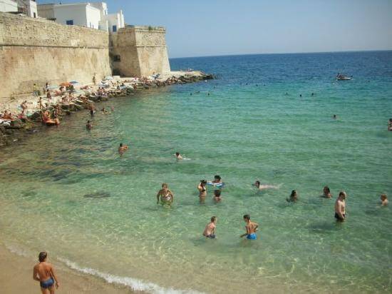 Omofobia, B&B di Monopoli (Bari): "Mare a cinque minuti, no gay friendly" - omofobia monopoli 2 - Gay.it